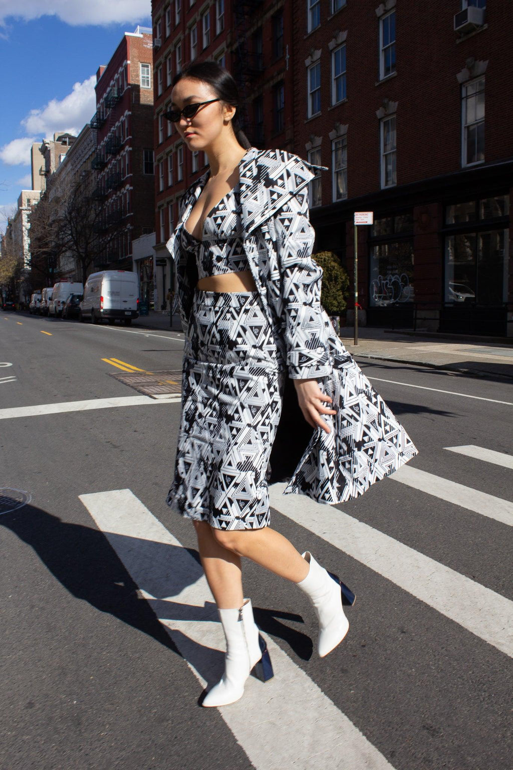 Buy Amour Geometric Long Trench Coat – Modern Women’s Outerwear by Le Réussi®