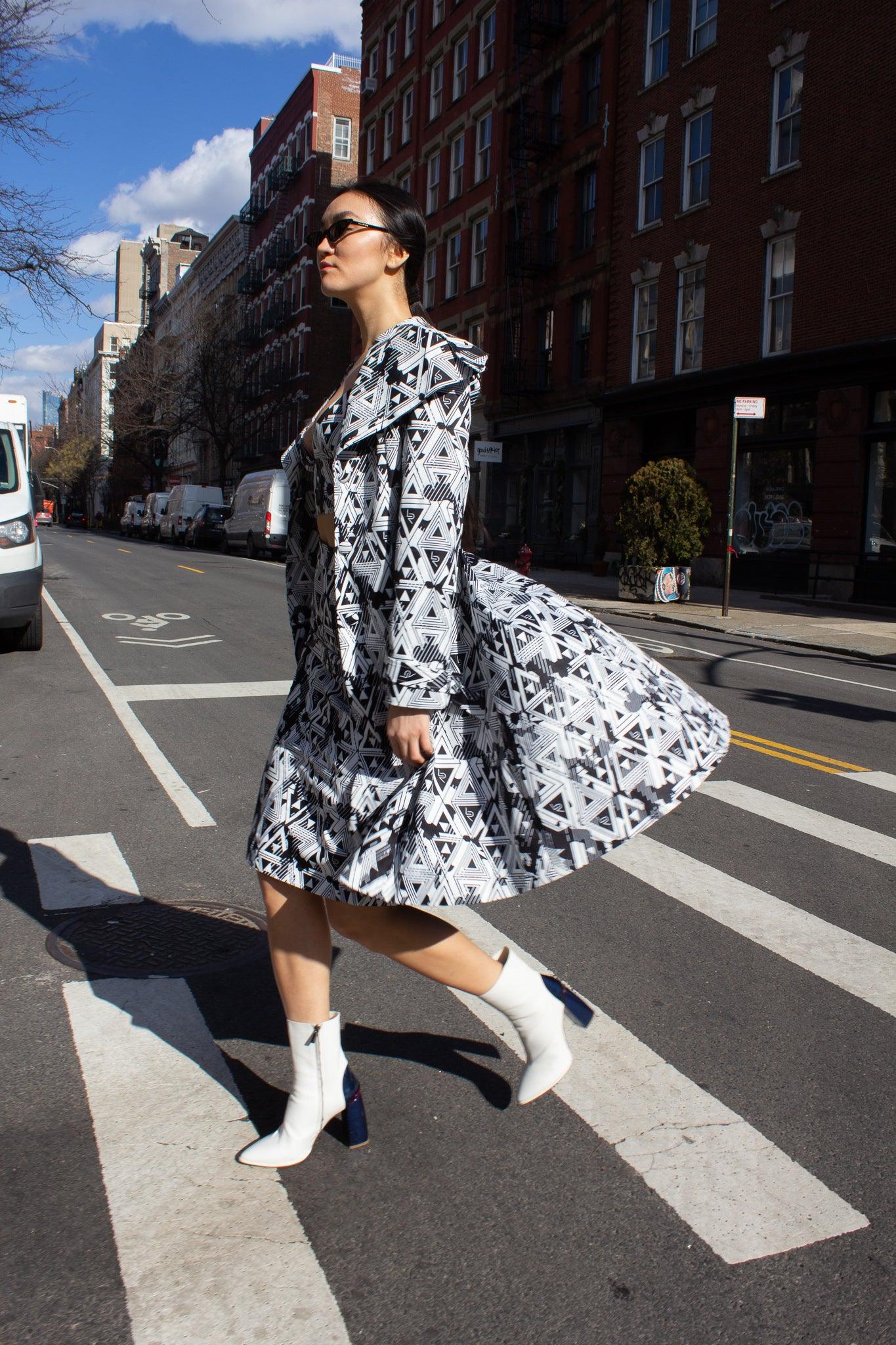 Buy Amour Geometric Long Trench Coat – Modern Women’s Outerwear by Le Réussi®