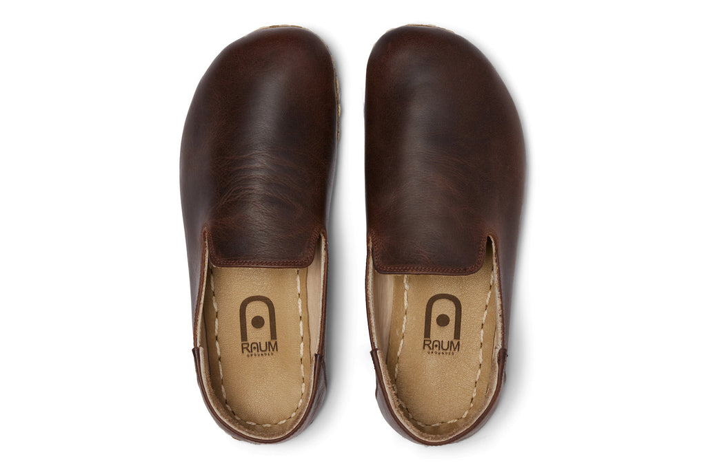 Buy Women's Barefoot Grounding Slip-on Shoes / Coffee by Raum