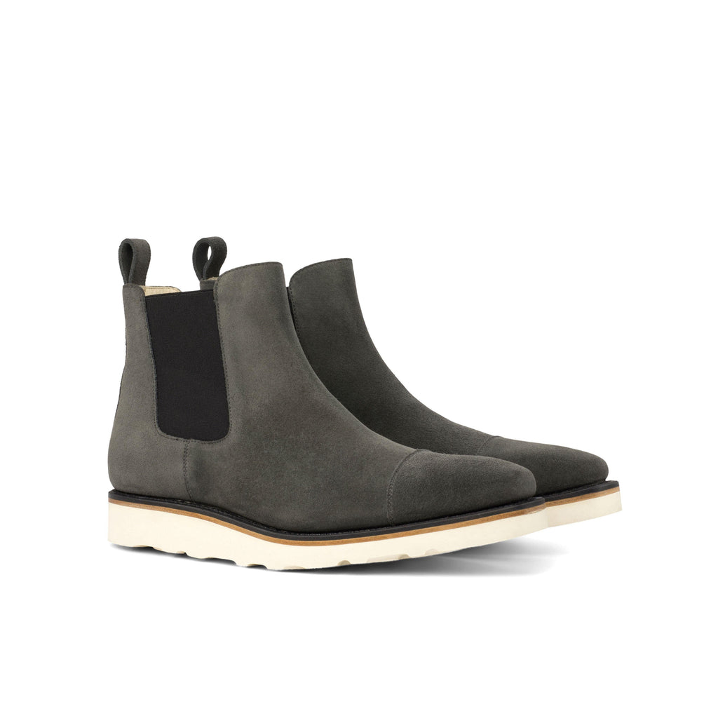 Buy T10 Chelsea Boots by Que Shebley