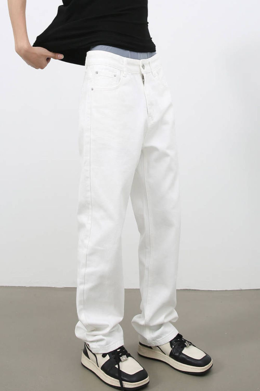 Buy Men's Mid Rise Jeans with Pockets by Faz