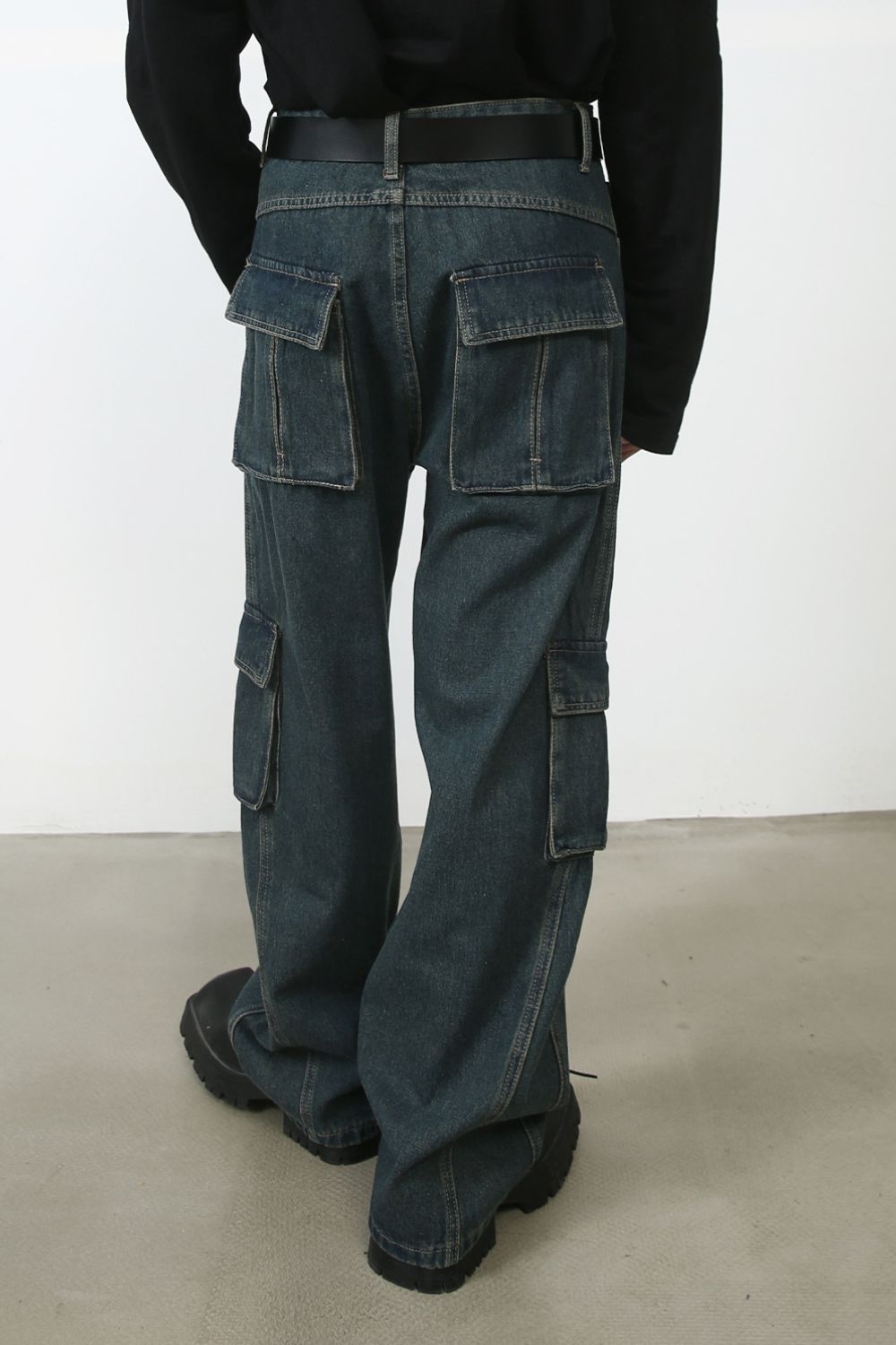 Buy Men's Baggy Jeans with Cargo Pockets by Faz