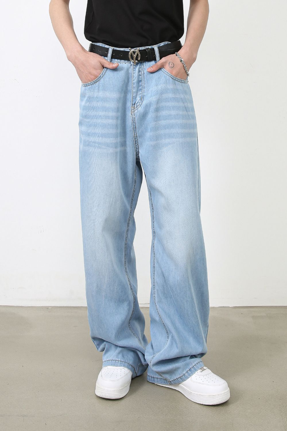 Buy Men's Wide Leg Jeans with Pockets by Faz