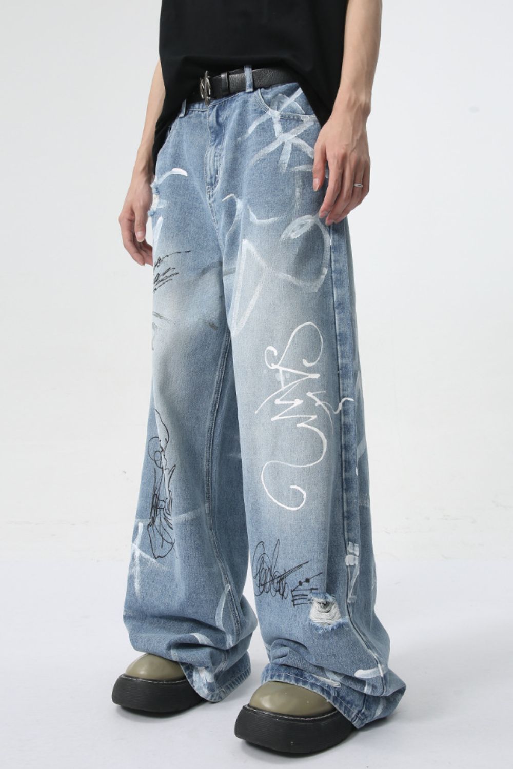 Buy Mid Rise Graffiti Print Distressed Wide Leg Jeans by Faz