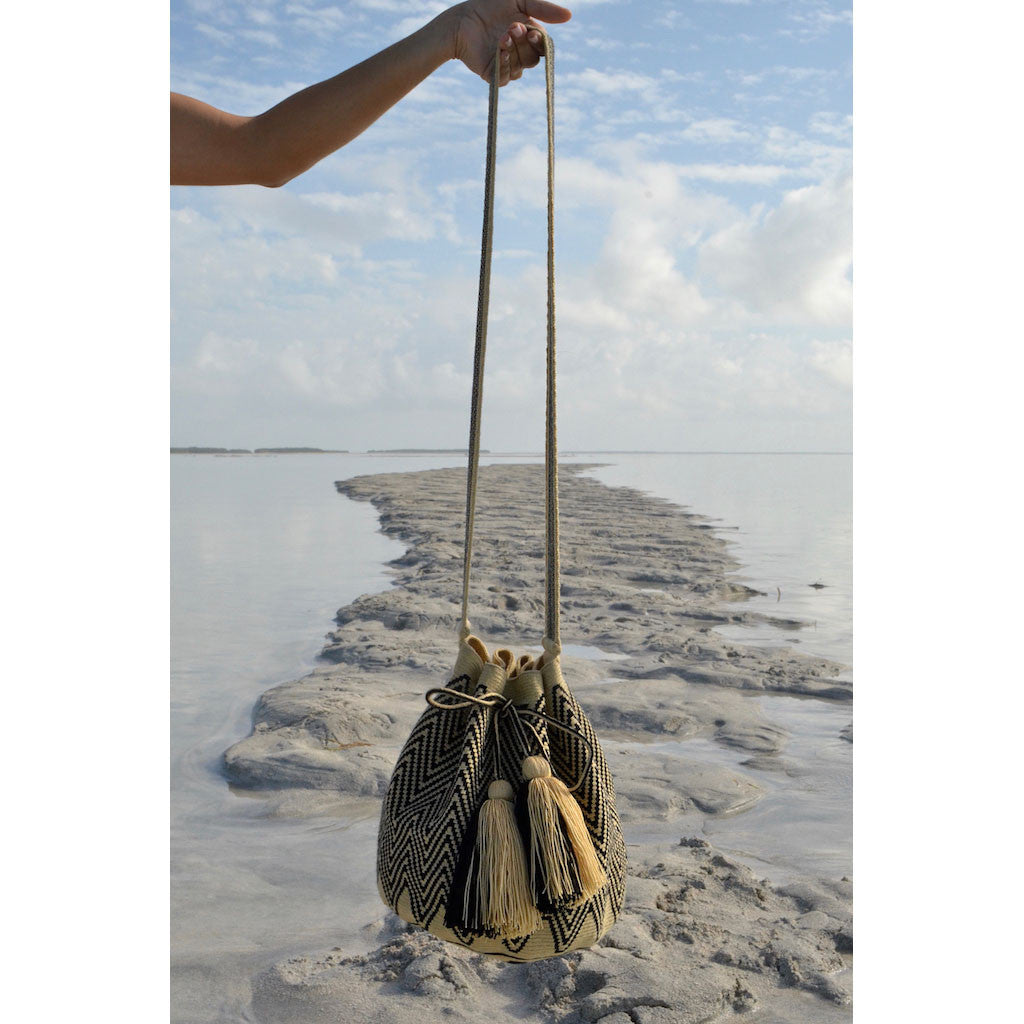 Chaman Wayuu Chila Bag