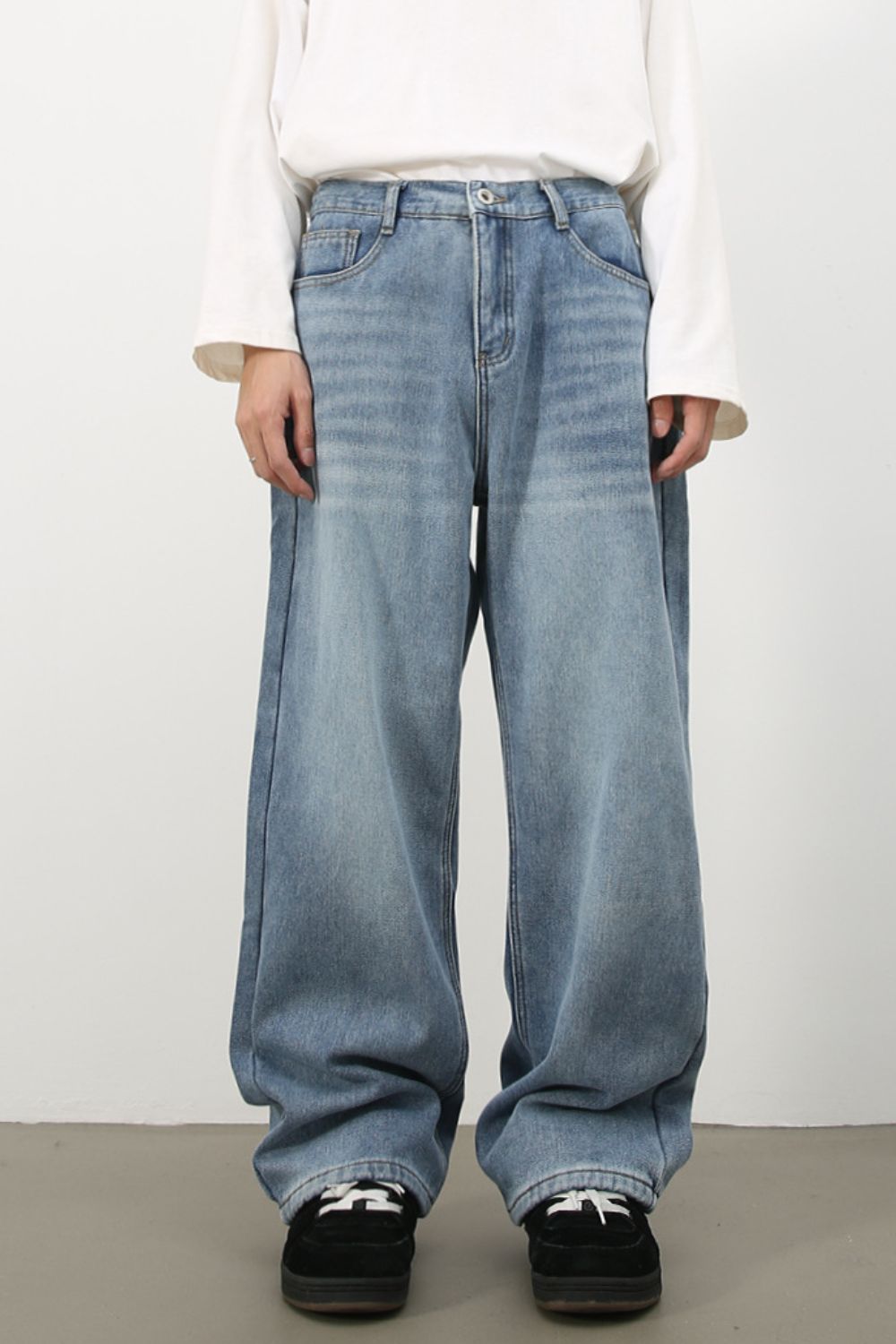 Buy Men's Wide Leg Jeans by Faz