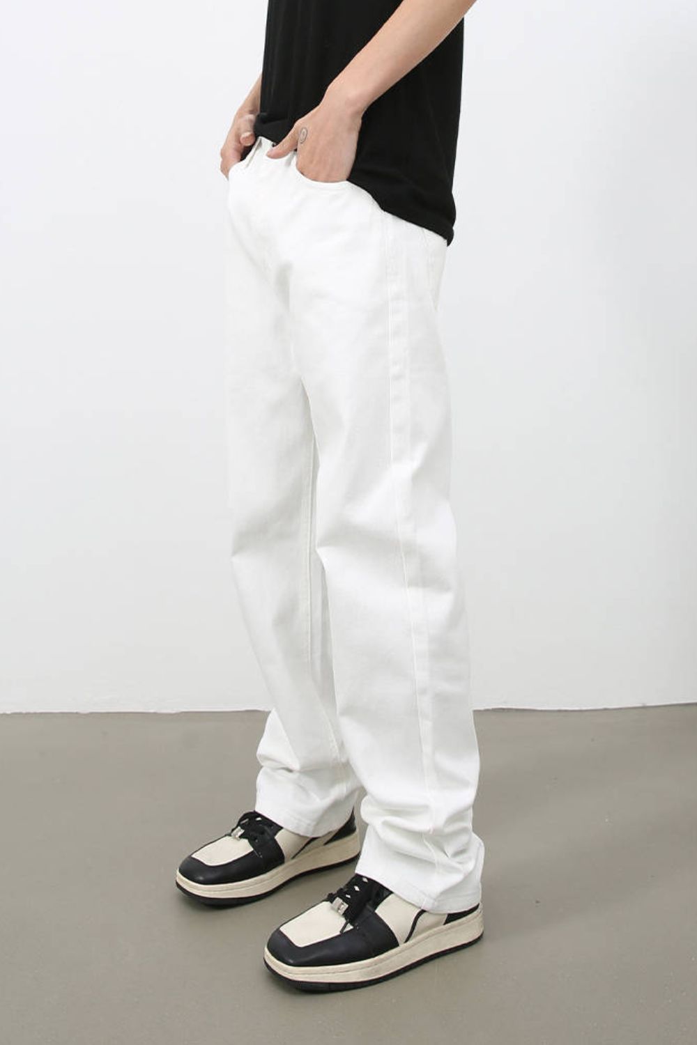 Buy Men's Mid Rise Jeans with Pockets by Faz