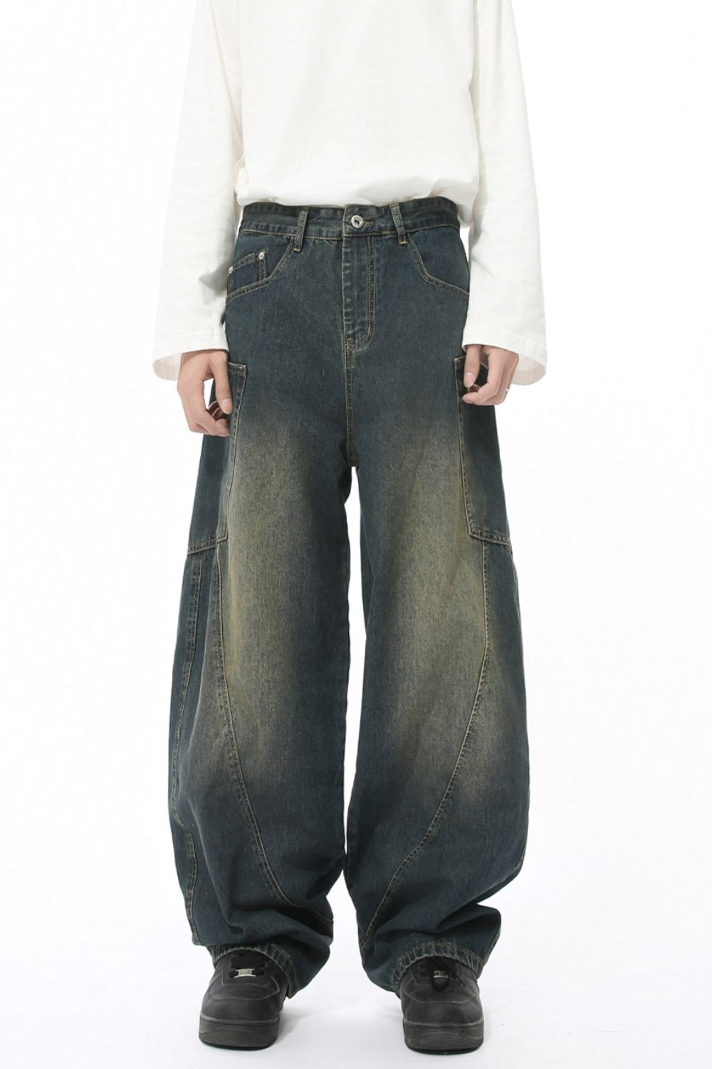 Mid Rise Waist Jeans with Pockets