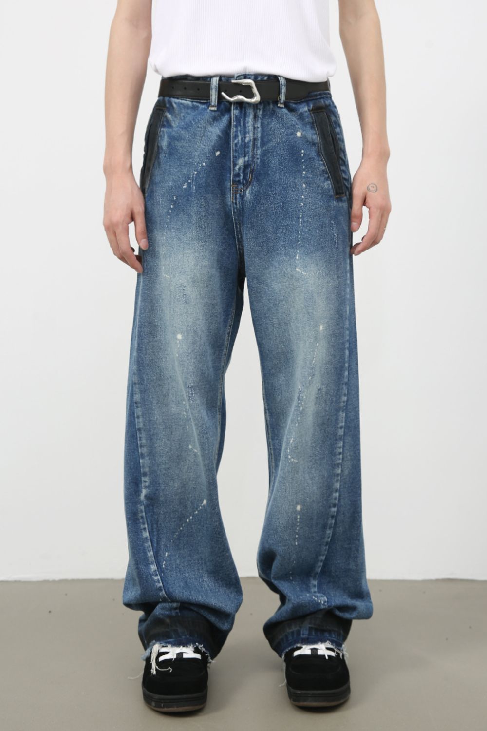 Buy Men's Raw Hem Baggy Jeans by Faz