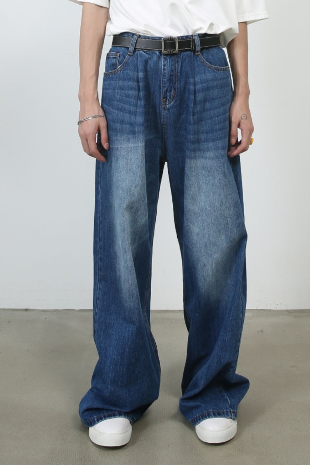 Men's Baggy Jeans with Pockets