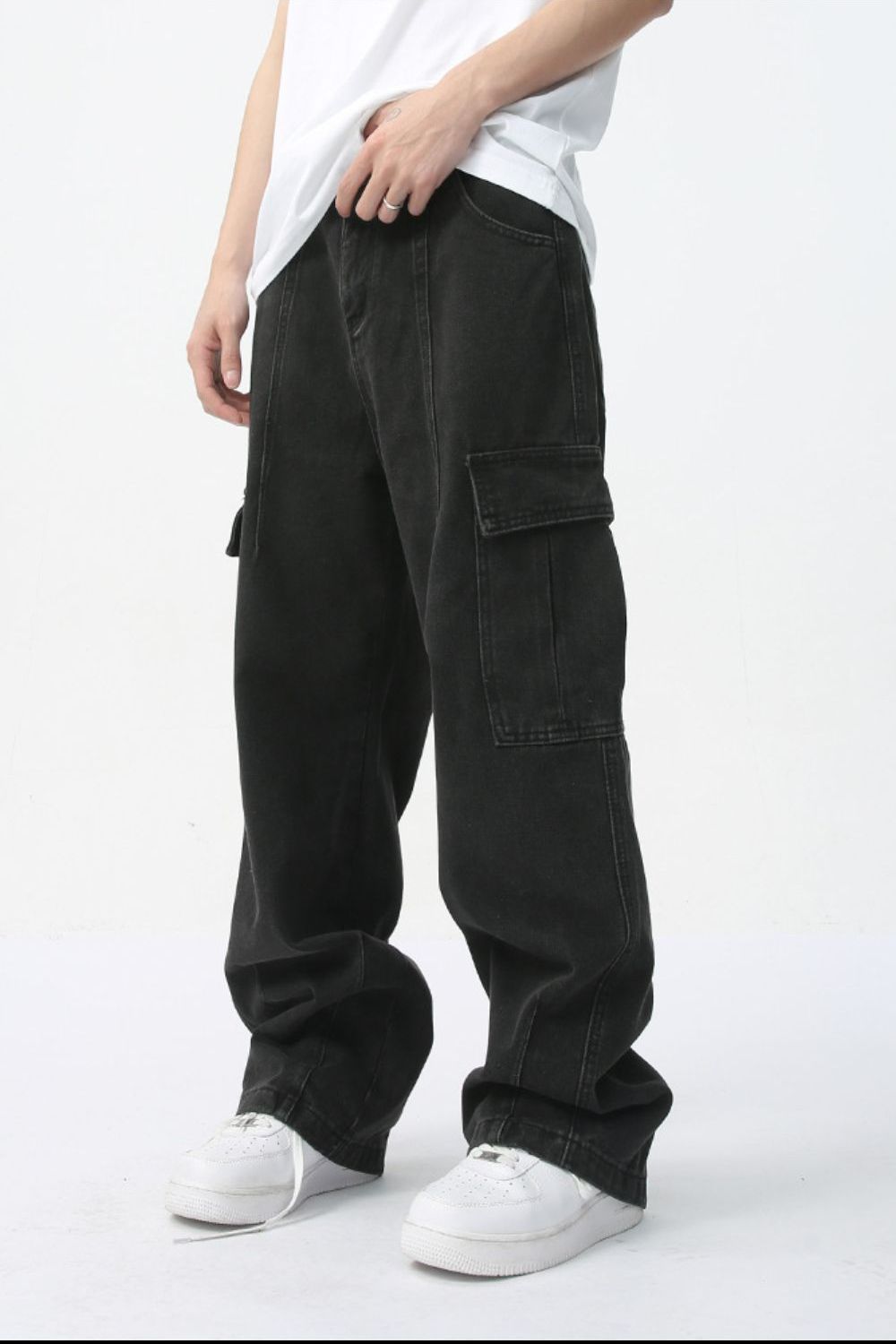Buy Men's Straight Cargo Jeans by Faz