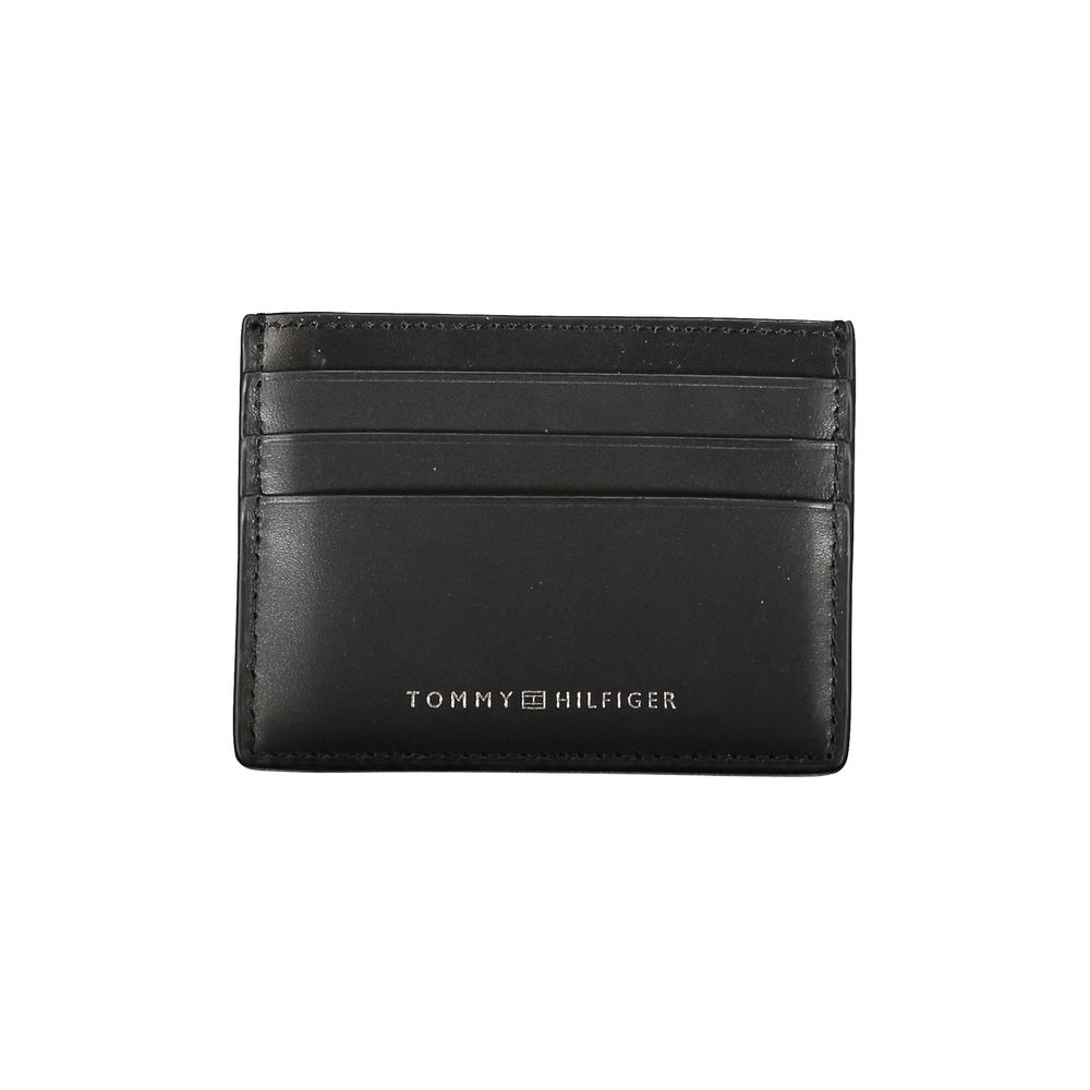 Chic Black Leather Card Holder with Contrast Detailing