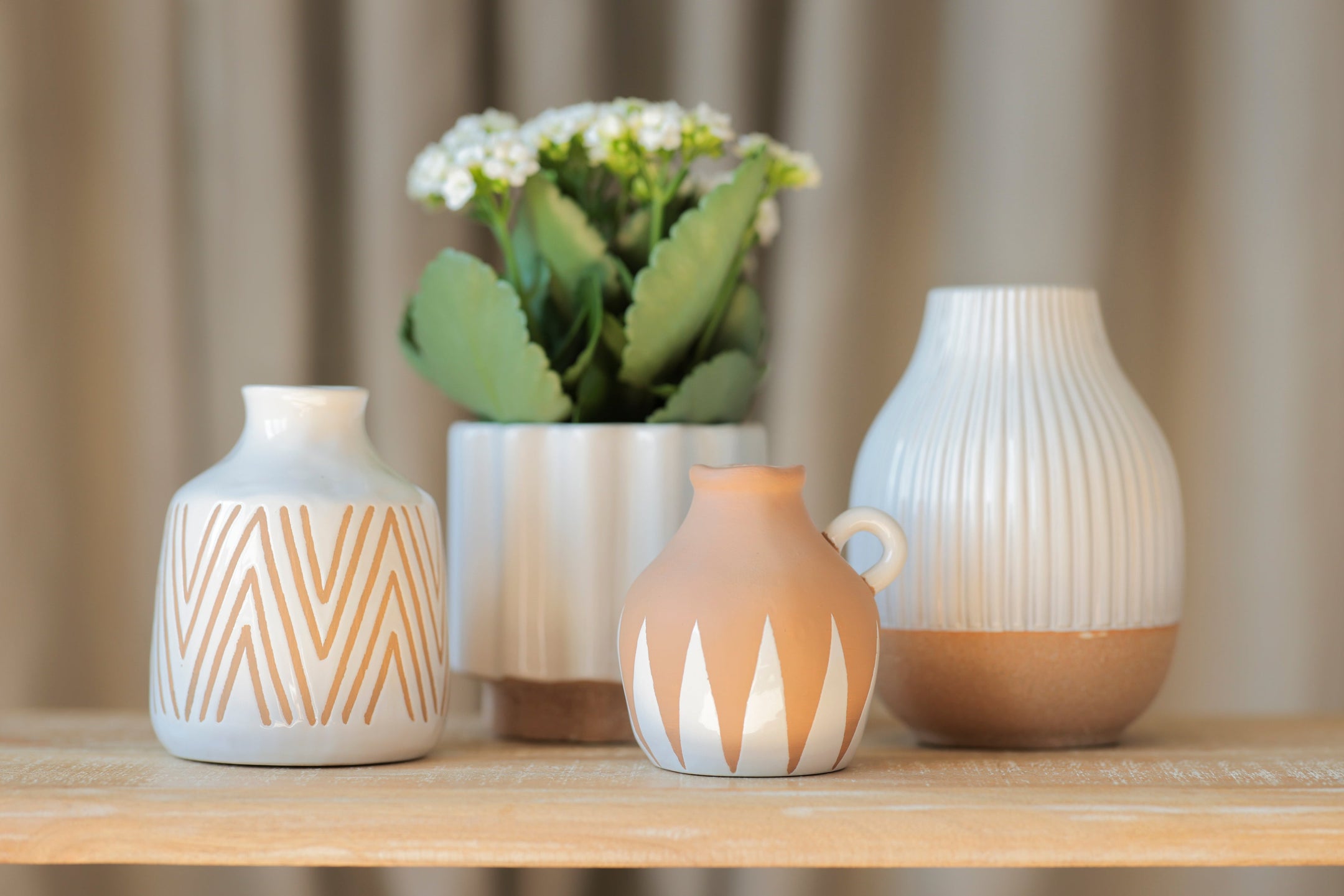 Buy Loma Vase, White by Shiraleah