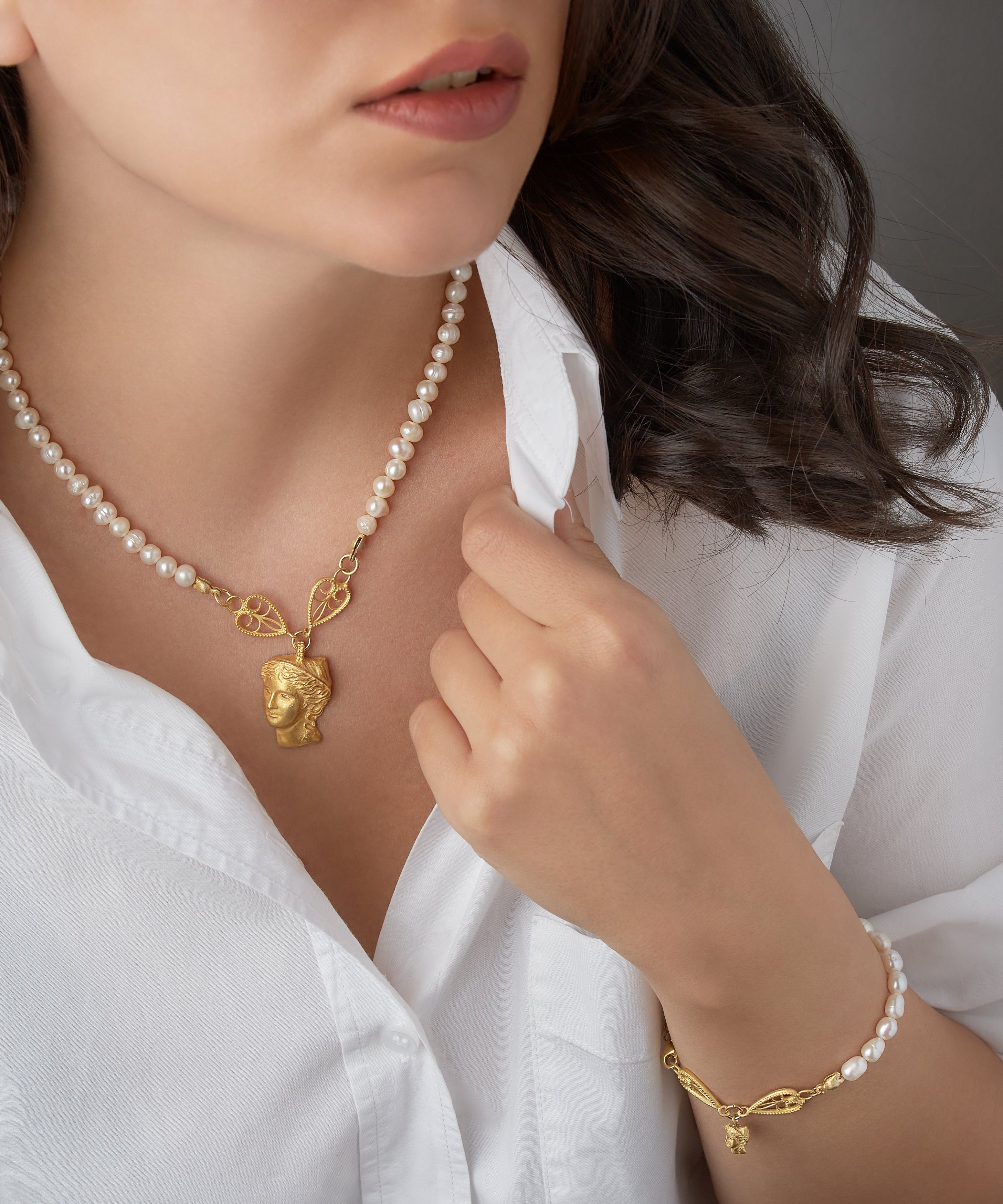 Buy Goddess Anahit Necklace by Arubani