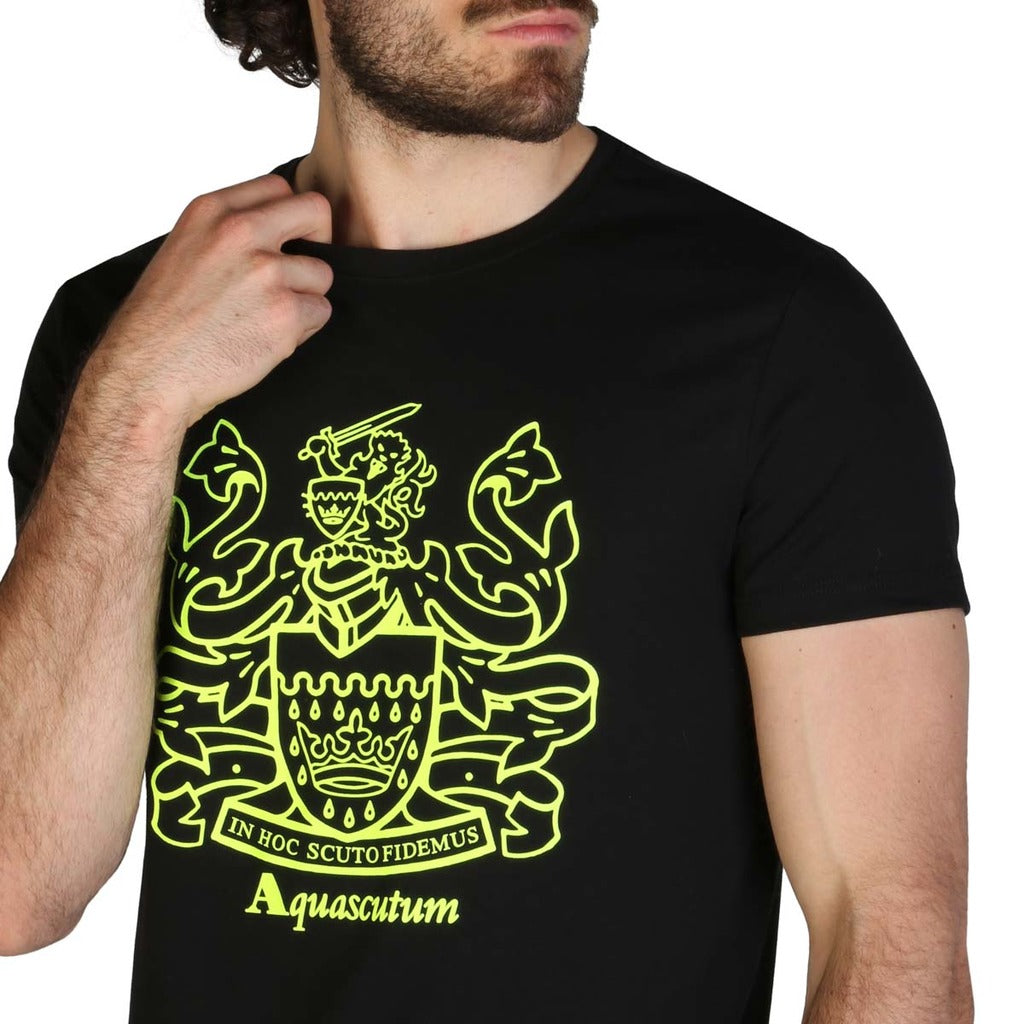 Buy Aquascutum T-shirt by Aquascutum