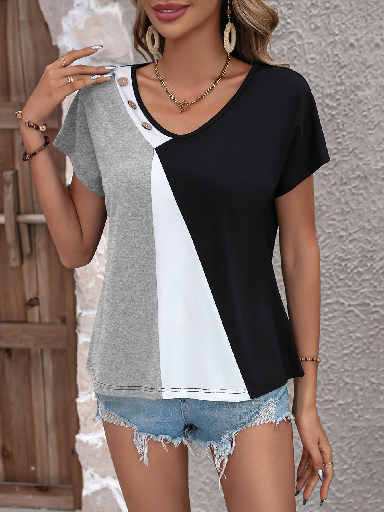 Buy Color Block Decorative Button V-Neck Tee by Faz