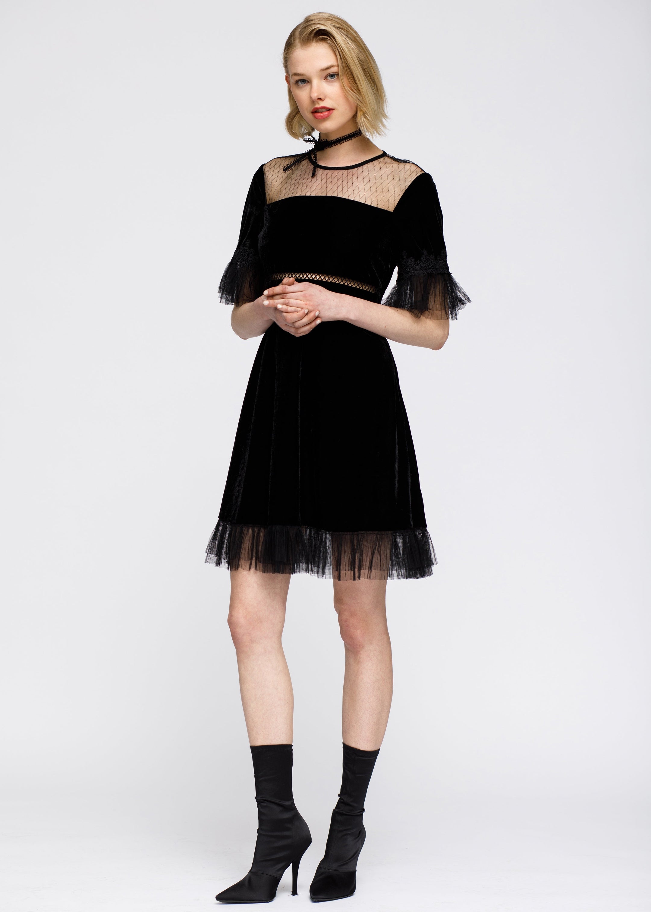 Mesh Contrast Velvet Dress In Black