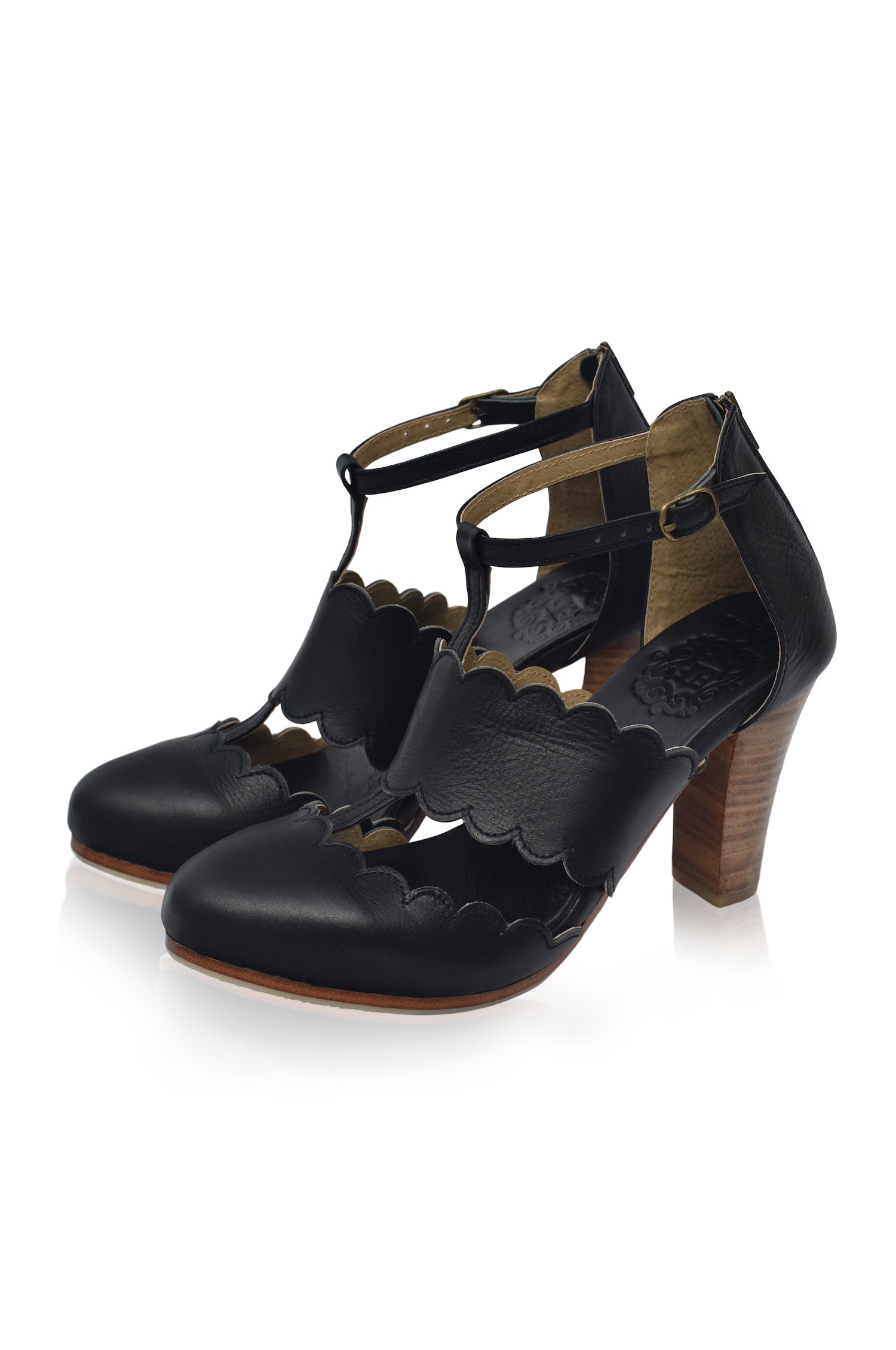 Buy Incognito Leather Heels by ELF