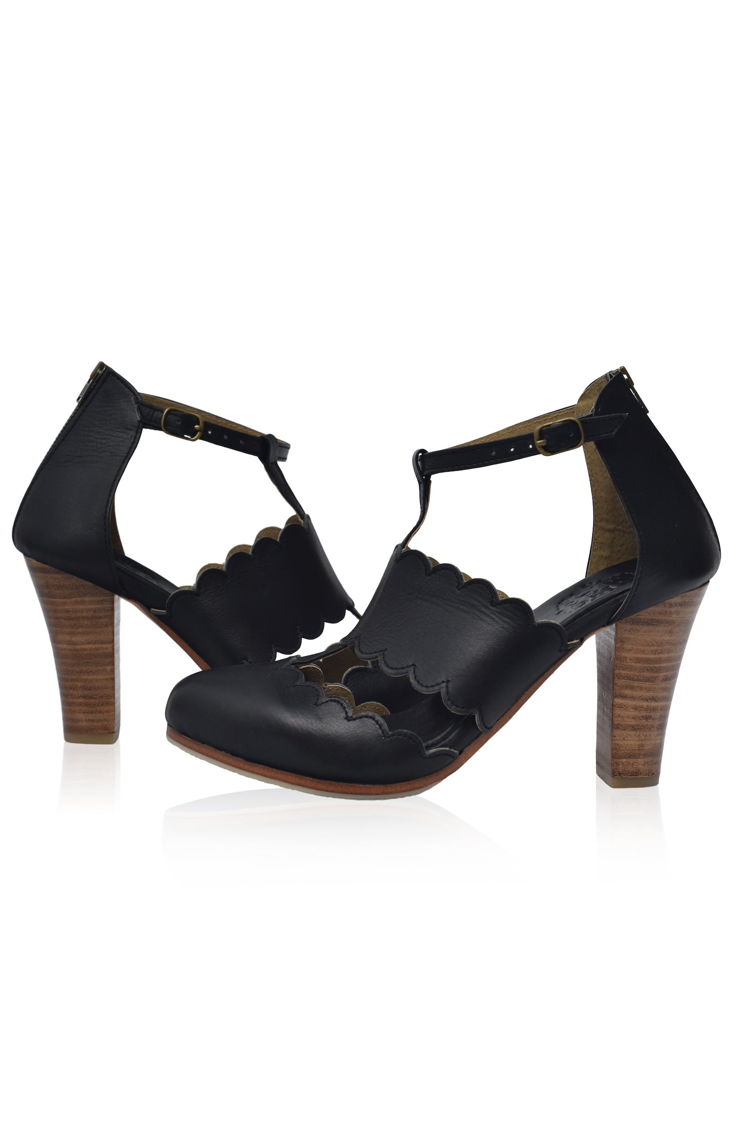 Buy Incognito Leather Heels by ELF