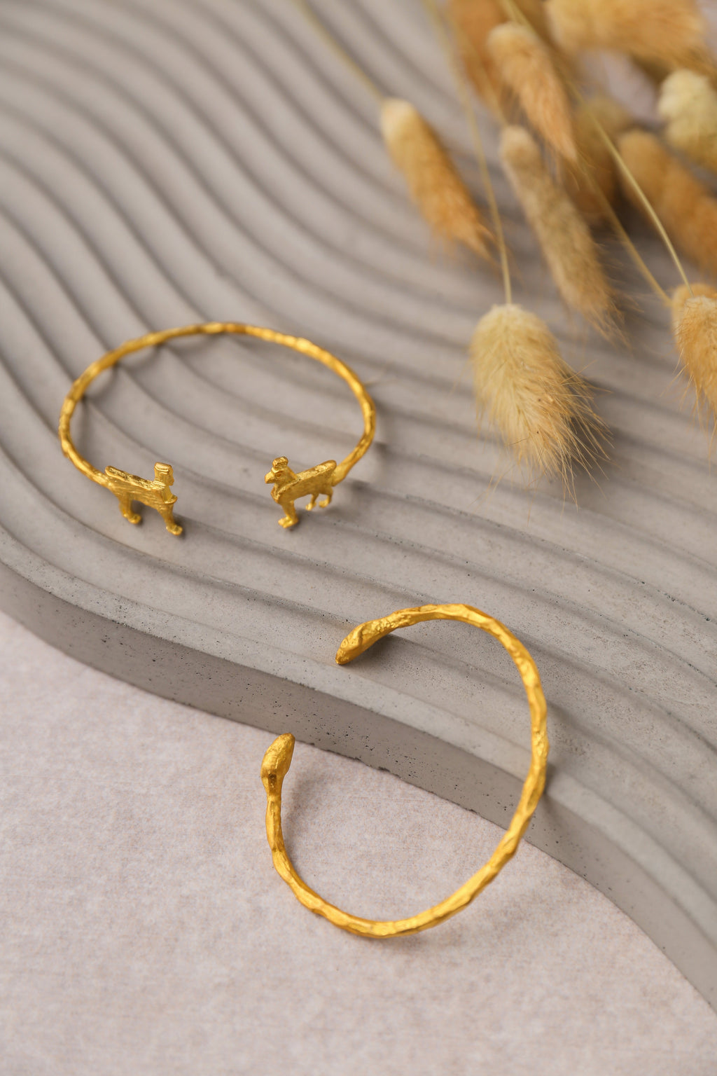 Buy Sphinx of Van Bracelet by Arubani