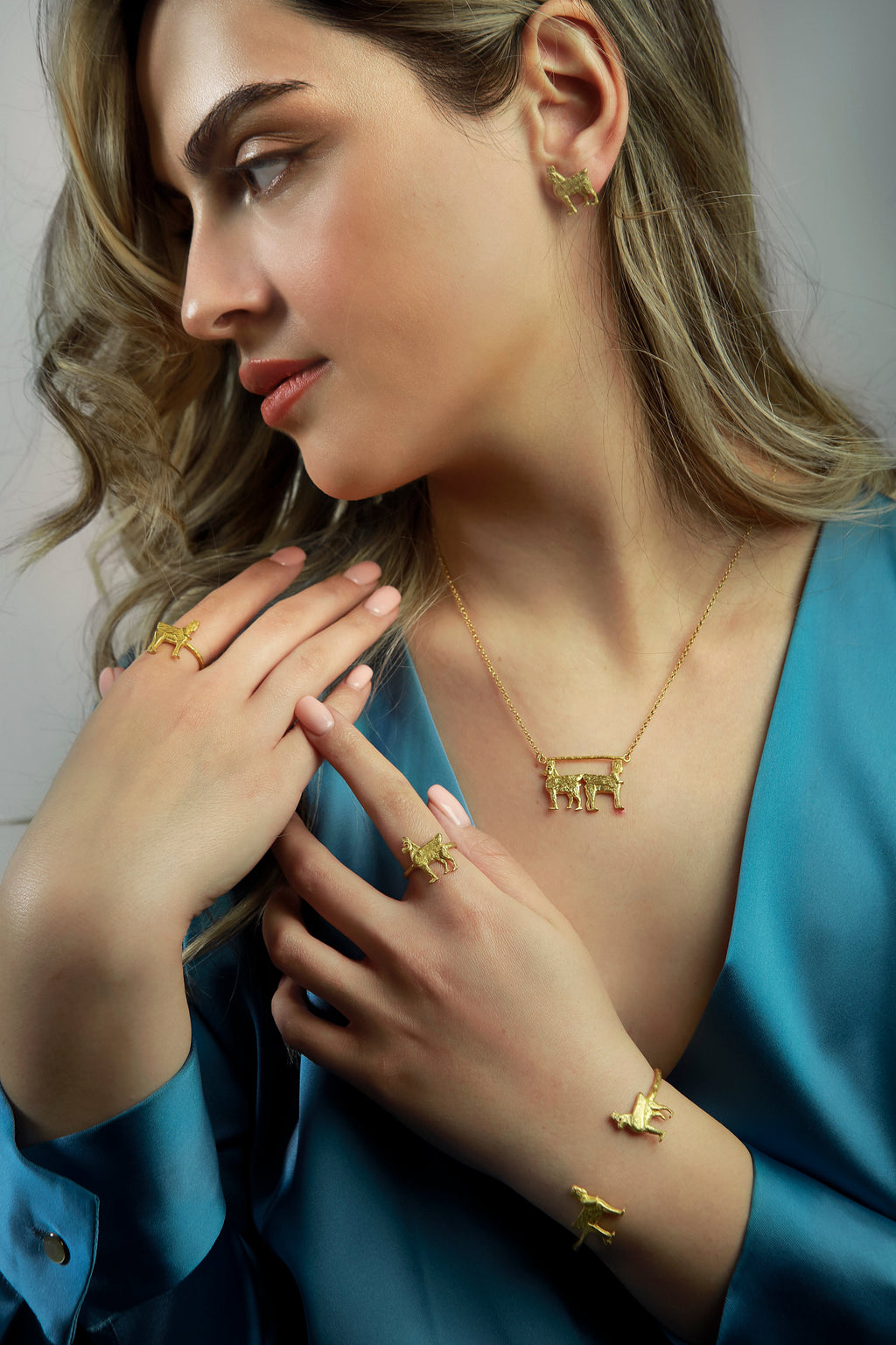 Buy Sphinx of Van Earrings by Arubani