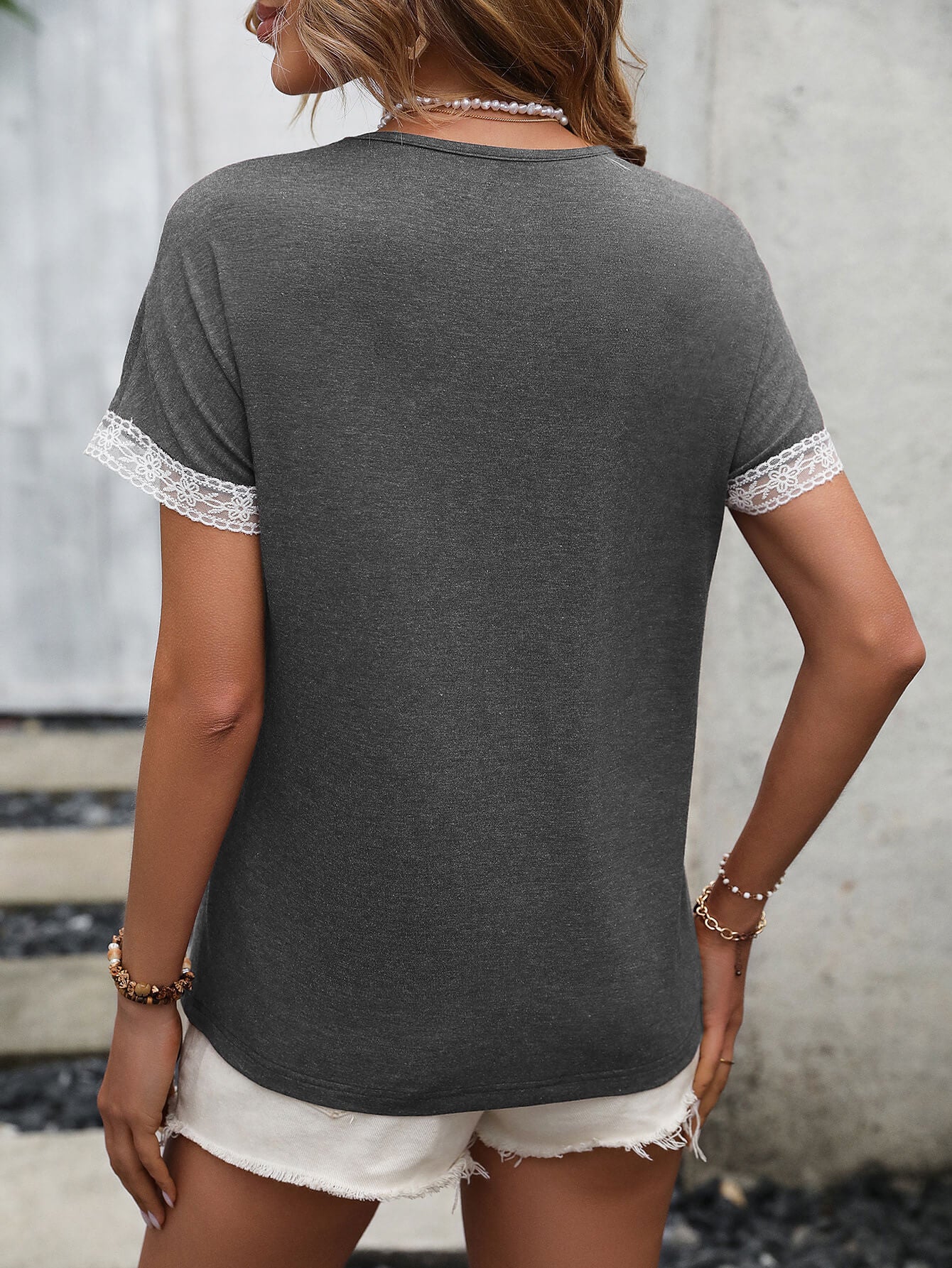 Contrast Round Neck Short Sleeve Tee