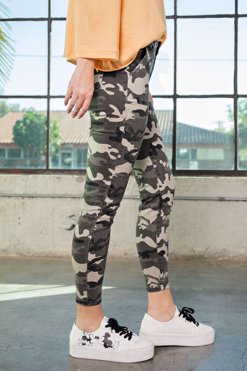 Buy Easel Army Camo Printed Stretch Twill Fitted Skinny Pants by Sensual Fashion Boutique by Sensual Fashion Boutique
