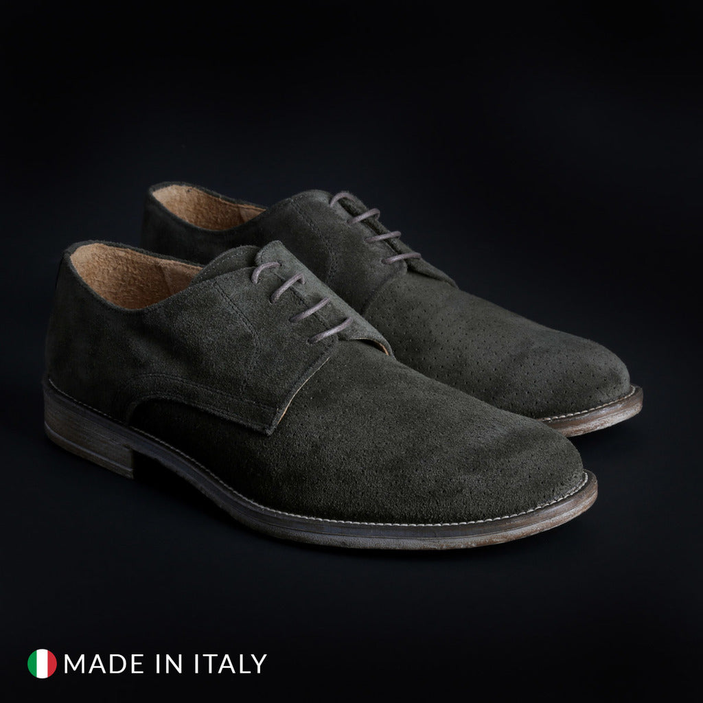 Buy Duca di Morrone CAMOSCIOBUCATO Lace Up Shoes by Duca di Morrone