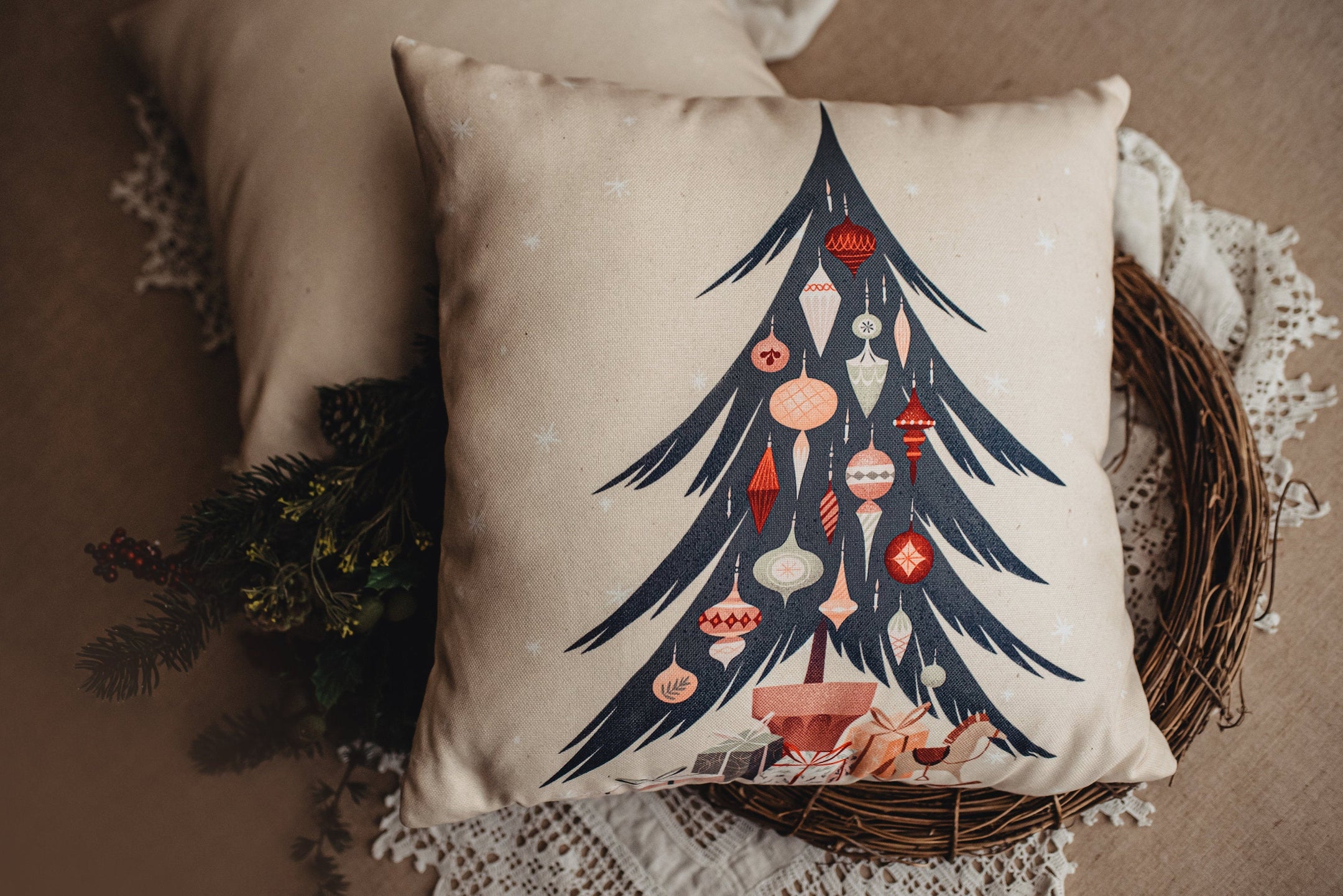 Nordic Christmas Tree Throw Pillow Cover