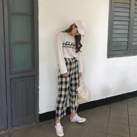 Buy Plaid Wide Leg Weekend Pants by White Market